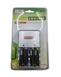 CARGADOR DE PILAS AA--AAA--9V - RADOX 